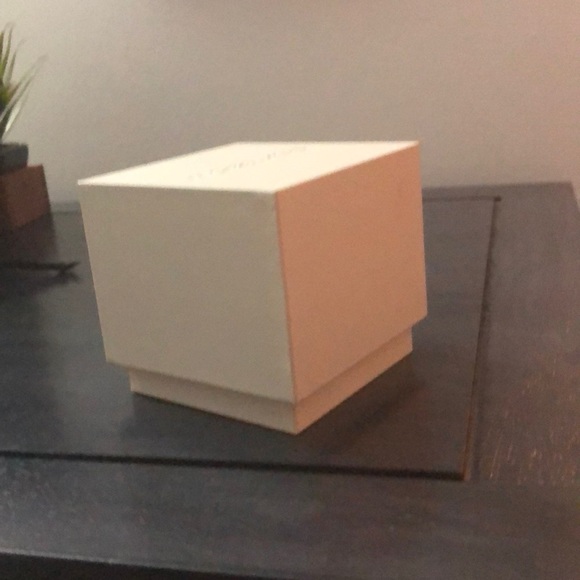 Michael Kors Box for Watches - Picture 2 of 2